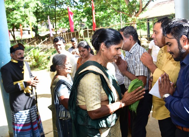පරපුරක් තැනු පරපුරක් අගයමු වැඩිහිටි උපහාර උළෙල