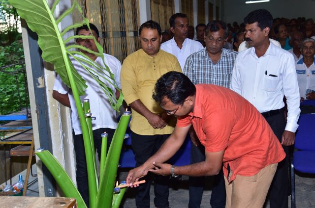 පරපුරක් තැනු පරපුරක් අගයමු වැඩිහිටි උපහාර උළෙල