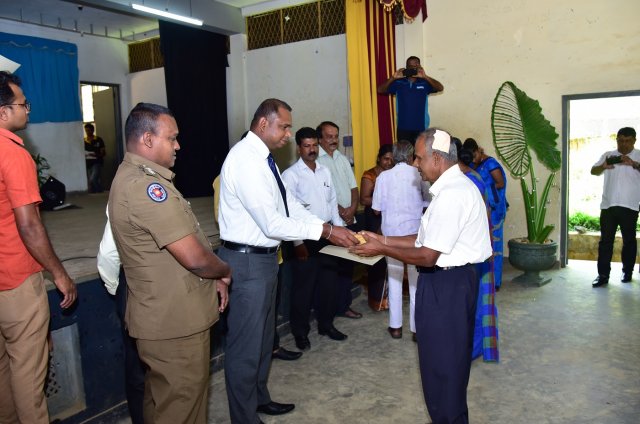 පරපුරක් තැනු පරපුරක් අගයමු වැඩිහිටි උපහාර උළෙල